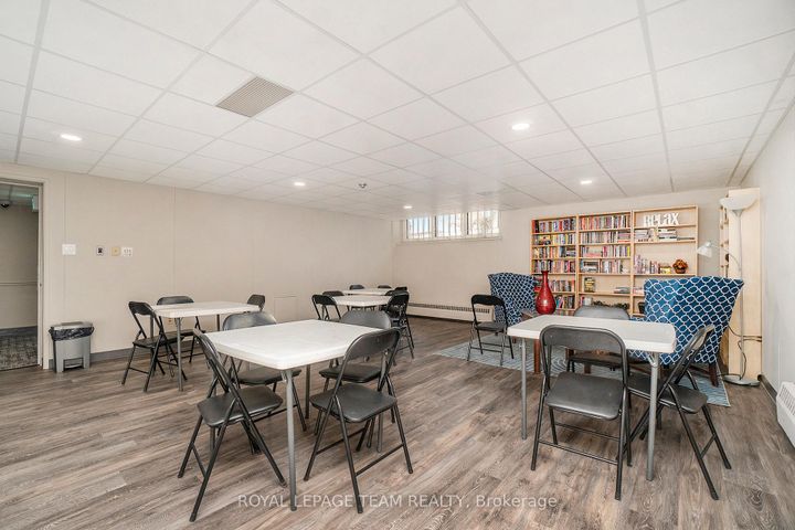 Photo 27 at 705 - 1356 Meadowlands Drive E, Nepean (Borden Farm/Stewart Farm/Carleton Heights/Parkwood Hills), Ottawa