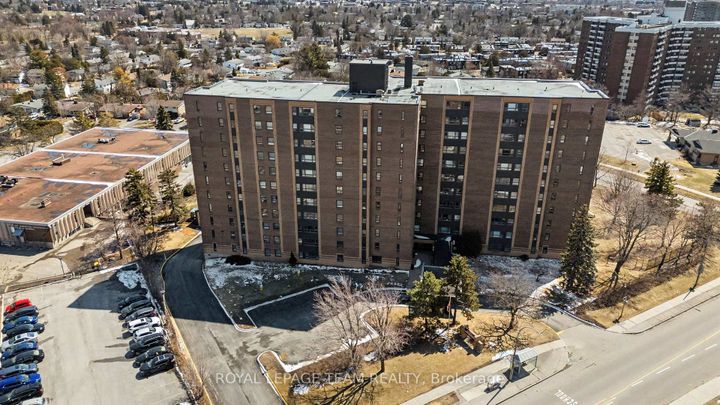 Photo 30 at 705 - 1356 Meadowlands Drive E, Nepean (Borden Farm/Stewart Farm/Carleton Heights/Parkwood Hills), Ottawa