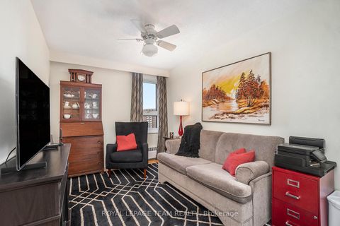 Photo 7 at 705 - 1356 Meadowlands Drive E, Nepean (Borden Farm/Stewart Farm/Carleton Heights/Parkwood Hills), Ottawa