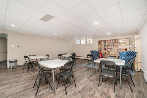 Photo 27 at 705 - 1356 Meadowlands Drive E, Nepean (Borden Farm/Stewart Farm/Carleton Heights/Parkwood Hills), Ottawa