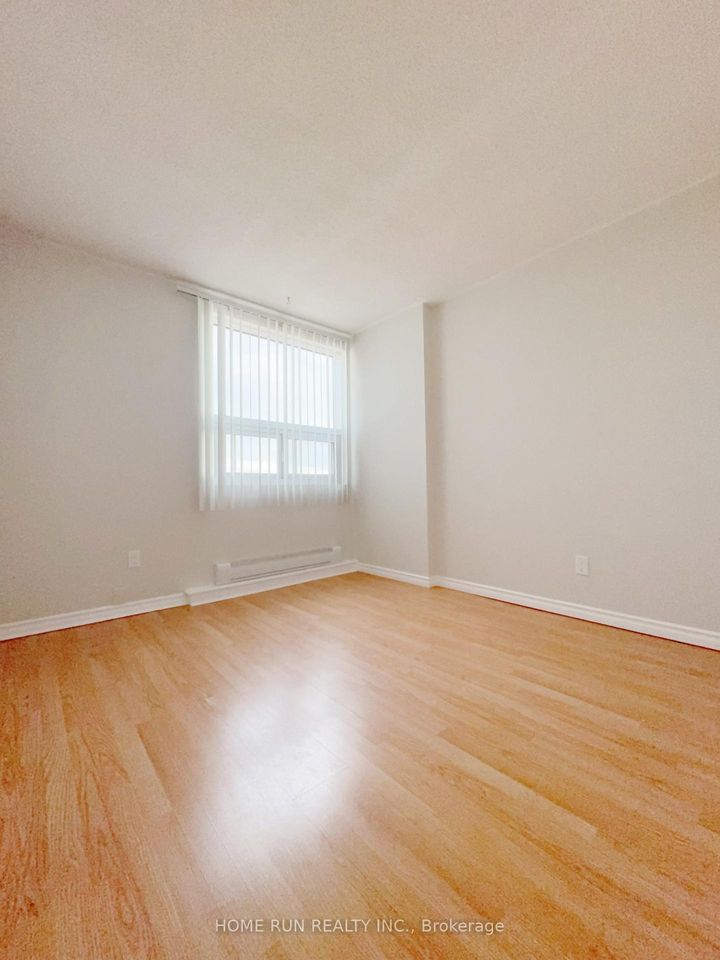 Photo 6 at 1401 - 1380 Prince Of Wales Drive, Nepean (Carleton Square), Ottawa