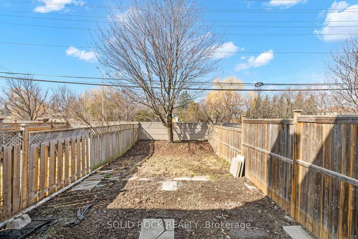 Photo 37 at 77 Markland Crescent, Nepean (Barrhaven East), Ottawa