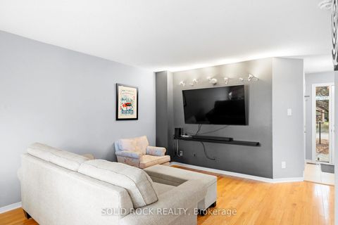 Photo 7 at 77 Markland Crescent, Nepean (Barrhaven East), Ottawa