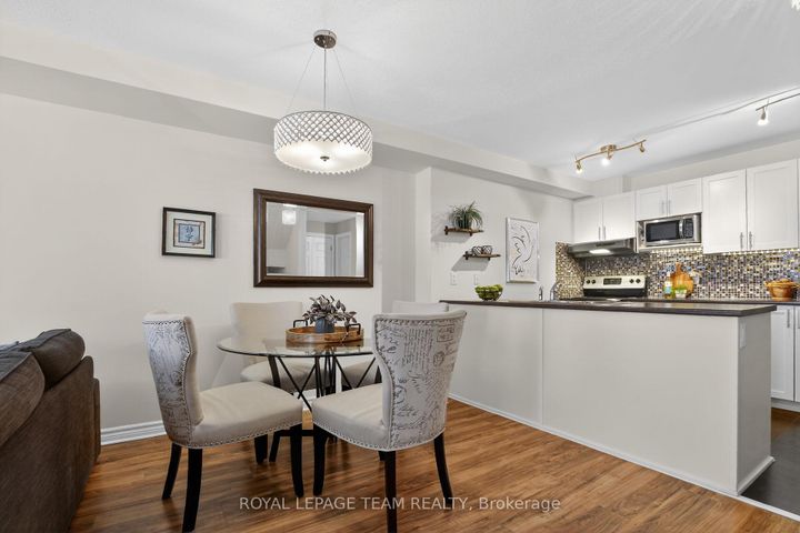 Photo 9 at 130A Lindenshade Drive, Nepean (Strandherd), Ottawa