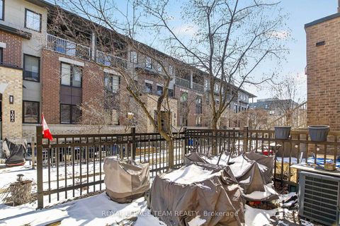 Photo 2 at 130A Lindenshade Drive, Nepean (Strandherd), Ottawa