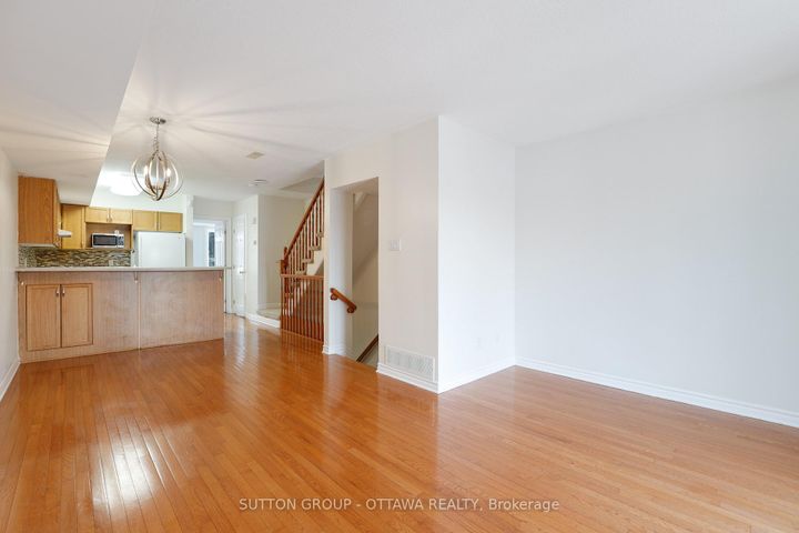Photo 4 at 115 Tall Pines Private, Nepean (Leslie Park), Ottawa
