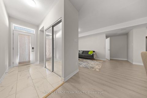 Photo 3 at 314 Lillian Freiman Private, Nepean (Half Moon Bay), Ottawa