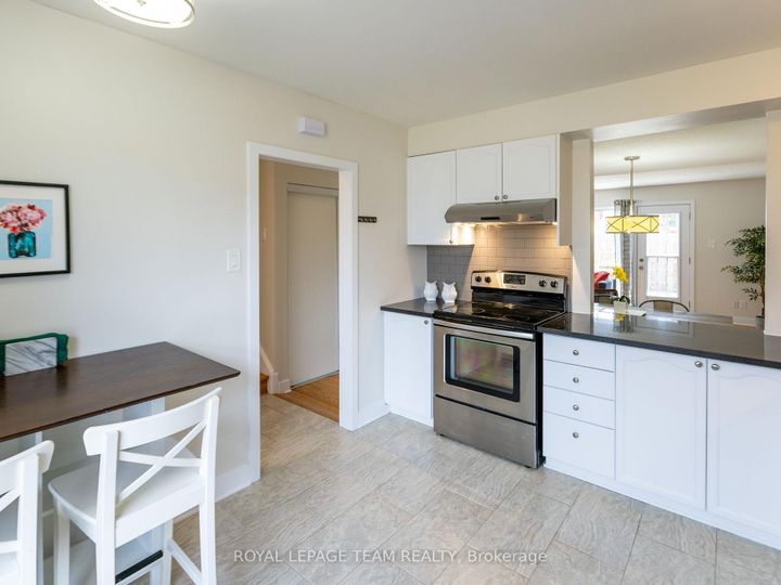 Photo 8 at 71 Monterey Drive, Nepean (Leslie Park), Ottawa