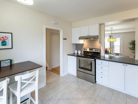 Photo 8 at 71 Monterey Drive, Nepean (Leslie Park), Ottawa