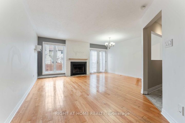 Photo 3 at 70 Halley Street, Nepean (Heritage Park), Ottawa