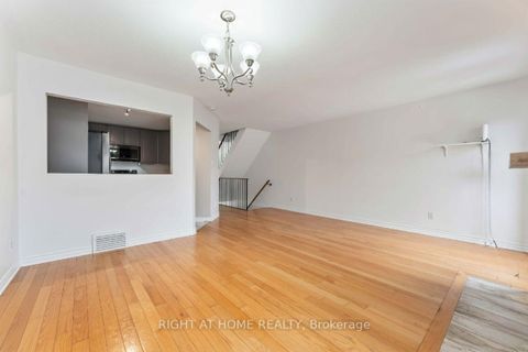 Photo 4 at 70 Halley Street, Nepean (Heritage Park), Ottawa