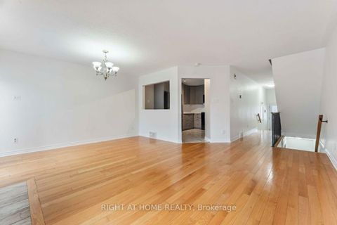 Photo 5 at 70 Halley Street, Nepean (Heritage Park), Ottawa