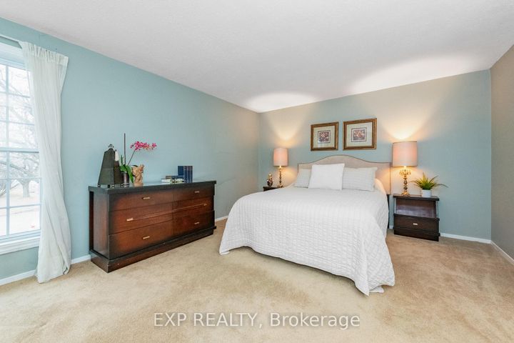 Photo 12 at 1337 Ambridge Way, Nepean (Carleton Heights), Ottawa