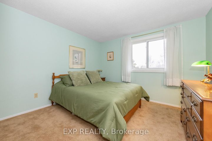 Photo 15 at 1337 Ambridge Way, Nepean (Carleton Heights), Ottawa