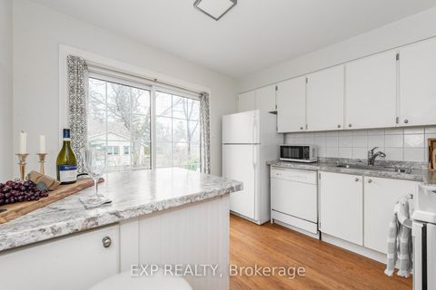 Photo 9 at 1337 Ambridge Way, Nepean (Carleton Heights), Ottawa