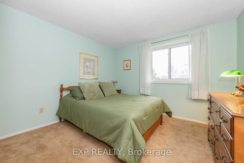 Photo 15 at 1337 Ambridge Way, Nepean (Carleton Heights), Ottawa