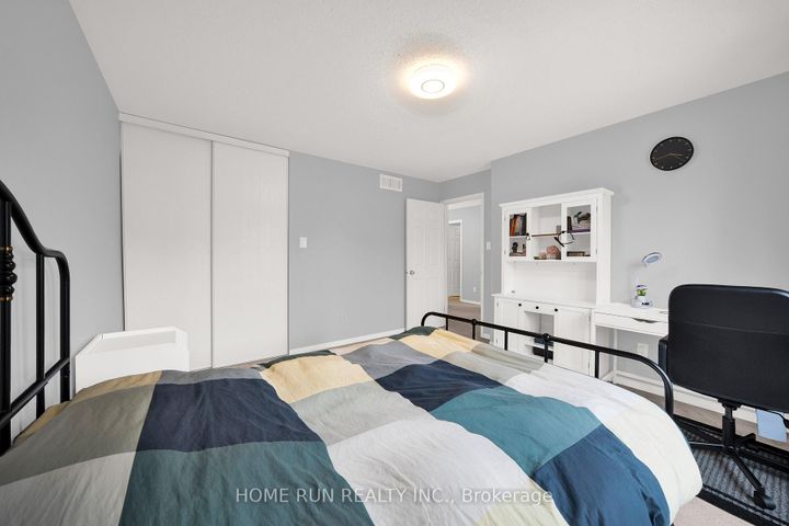 Photo 30 at 10 Pavona Street, Nepean (Barrhaven East), Ottawa