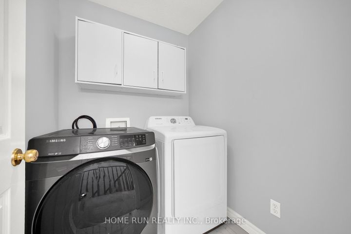 Photo 37 at 10 Pavona Street, Nepean (Barrhaven East), Ottawa