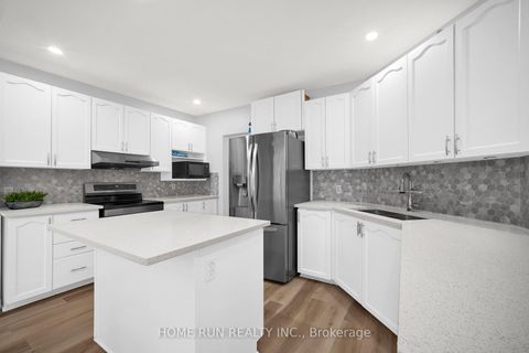 Photo 16 at 10 Pavona Street, Nepean (Barrhaven East), Ottawa
