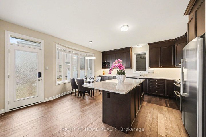 Photo 10 at 1089 Apolune Street, Nepean (Half Moon Bay), Ottawa