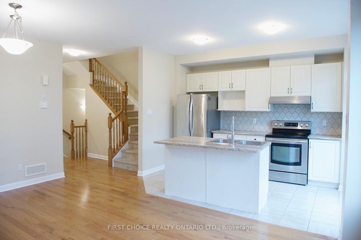 Photo 9 at 222 Geyser Place, Nepean (Hearts Desire), Ottawa