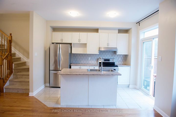 Photo 11 at 222 Geyser Place, Nepean (Hearts Desire), Ottawa