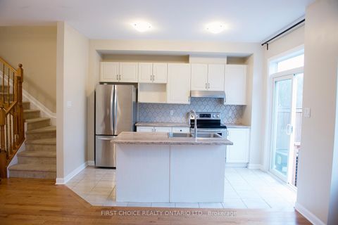 Photo 11 at 222 Geyser Place, Nepean (Hearts Desire), Ottawa