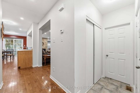 Photo 3 at 52 Fieldberry Private, Nepean (Stonebridge), Ottawa
