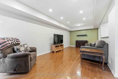 Photo 6 at 52 Fieldberry Private, Nepean (Stonebridge), Ottawa