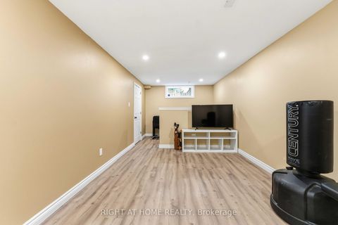 Photo 25 at 52 Fieldberry Private, Nepean (Stonebridge), Ottawa