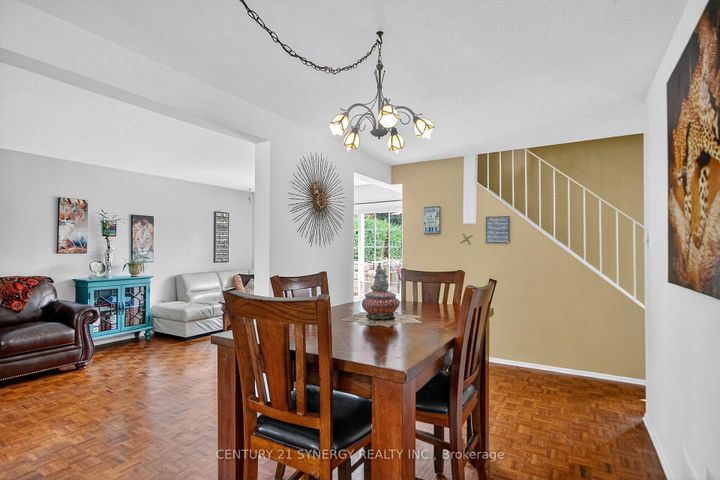Photo 9 at 61 Fieldgate Drive, Nepean (Knollsbrook), Ottawa