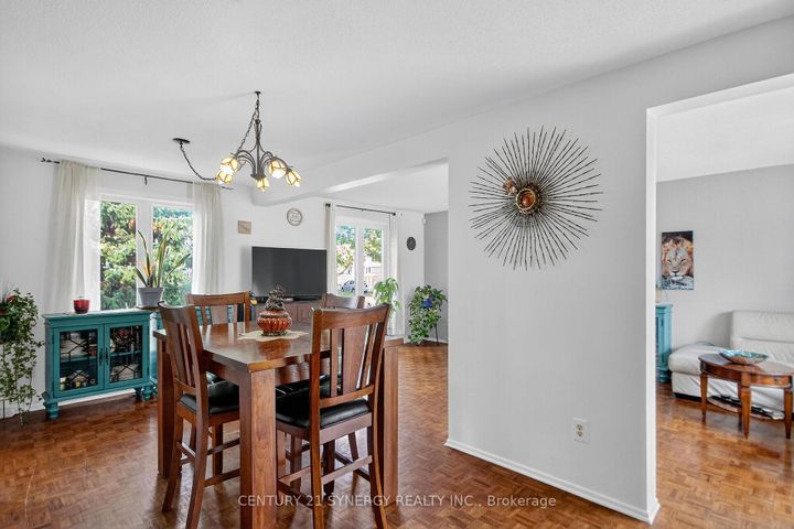 Photo 10 at 61 Fieldgate Drive, Nepean (Knollsbrook), Ottawa