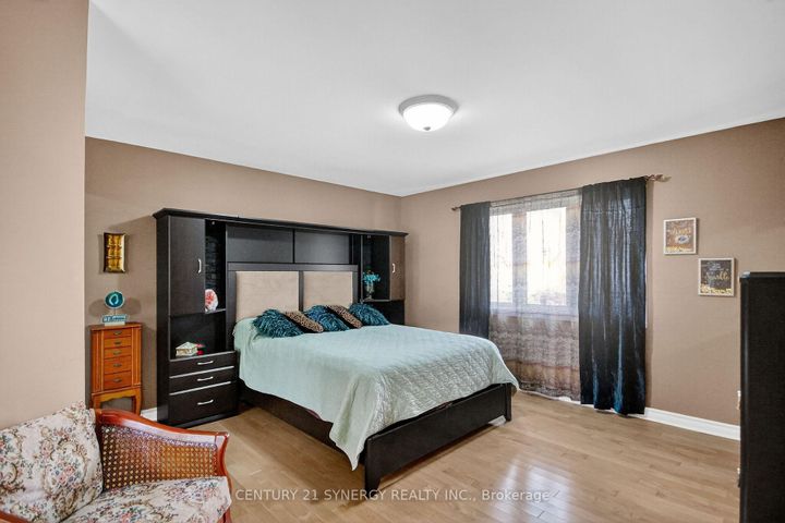 Photo 13 at 61 Fieldgate Drive, Nepean (Knollsbrook), Ottawa