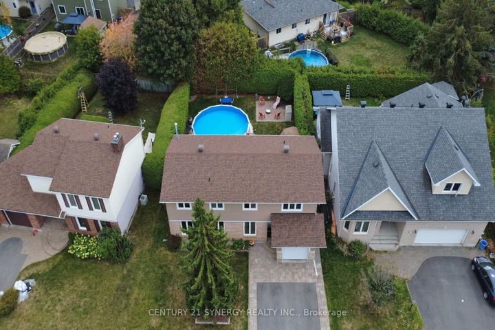 Photo 35 at 61 Fieldgate Drive, Nepean (Knollsbrook), Ottawa