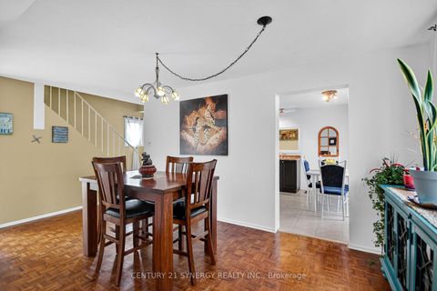 Photo 11 at 61 Fieldgate Drive, Nepean (Knollsbrook), Ottawa