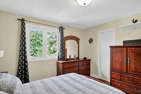 Photo 19 at 61 Fieldgate Drive, Nepean (Knollsbrook), Ottawa