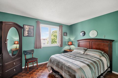 Photo 23 at 61 Fieldgate Drive, Nepean (Knollsbrook), Ottawa