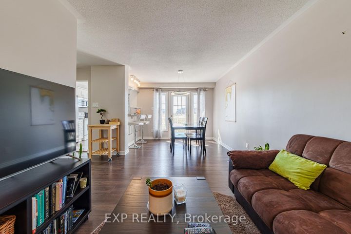 Photo 8 at 523 Ensatina Crescent, Nepean (Half Moon Bay), Ottawa
