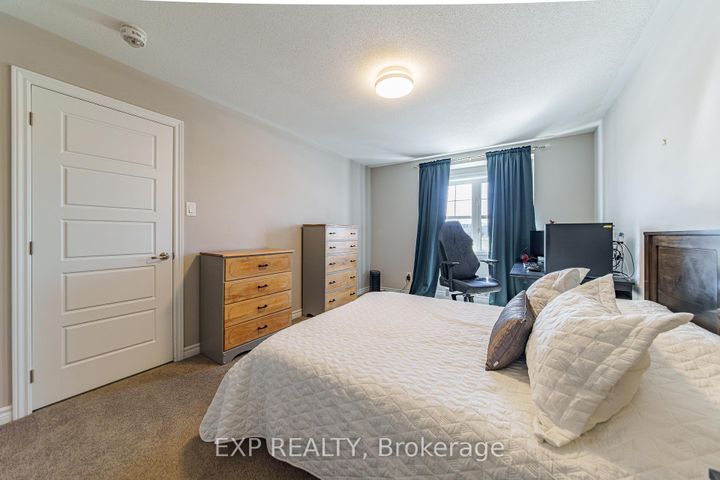 Photo 22 at 523 Ensatina Crescent, Nepean (Half Moon Bay), Ottawa