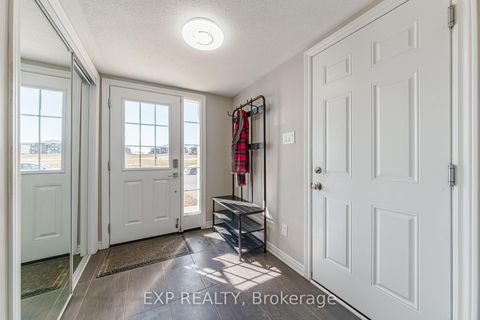 Photo 2 at 523 Ensatina Crescent, Nepean (Half Moon Bay), Ottawa