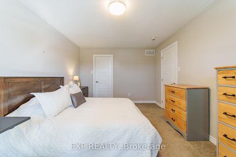 Photo 23 at 523 Ensatina Crescent, Nepean (Half Moon Bay), Ottawa