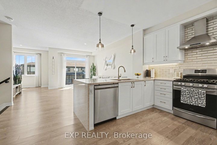 Photo 12 at 520 Rye Grass Way, Nepean (Half Moon Bay), Ottawa