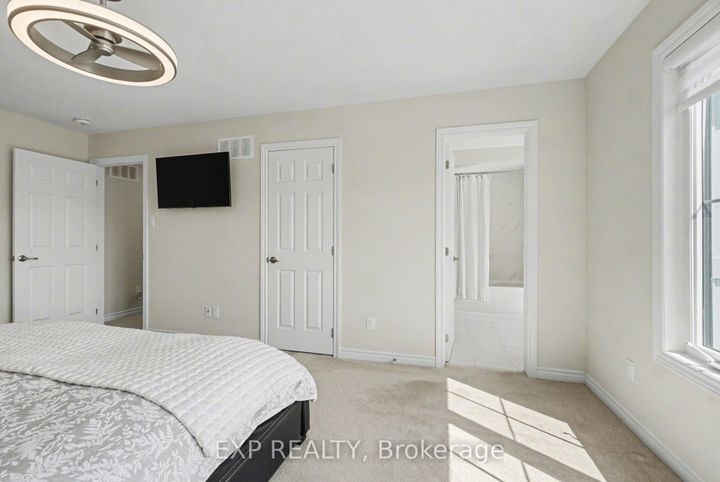 Photo 18 at 520 Rye Grass Way, Nepean (Half Moon Bay), Ottawa