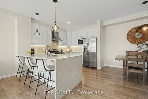 Photo 9 at 520 Rye Grass Way, Nepean (Half Moon Bay), Ottawa