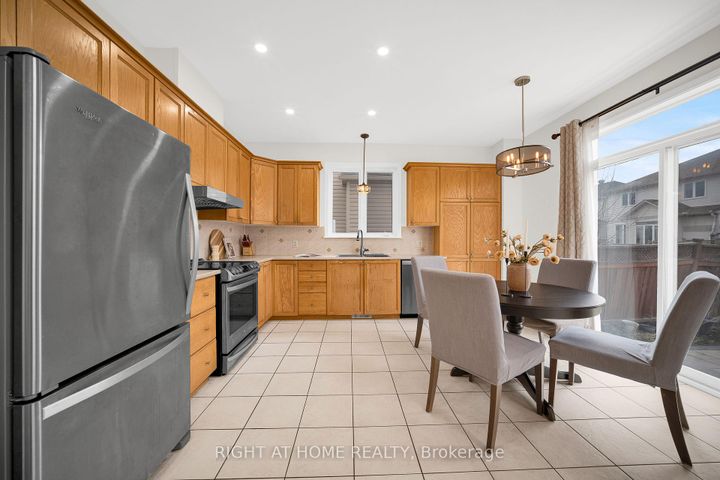 Photo 16 at 27 Knowlton Drive, Nepean (Barrhaven East), Ottawa