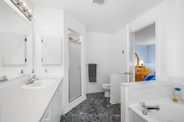 Photo 12 at 31 - 68 Grandcourt Drive, Nepean (Centrepointe), Ottawa