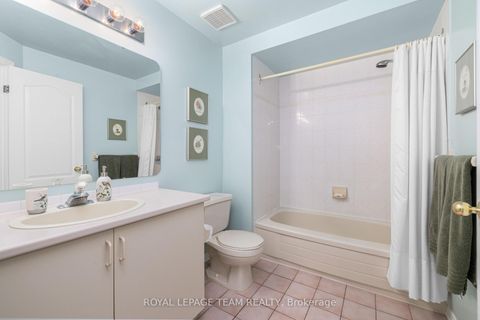 Photo 17 at 31 - 68 Grandcourt Drive, Nepean (Centrepointe), Ottawa