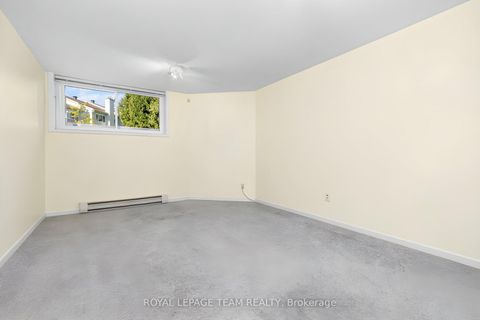 Photo 18 at 31 - 68 Grandcourt Drive, Nepean (Centrepointe), Ottawa