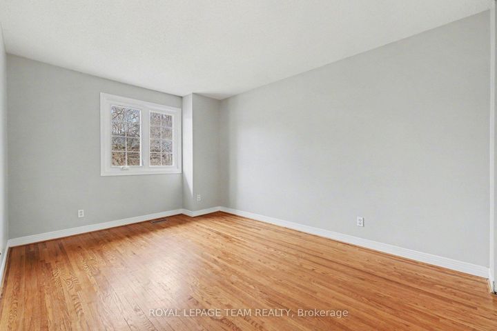 Photo 19 at 187 MONTEREY Drive, Nepean (Leslie Park), Ottawa