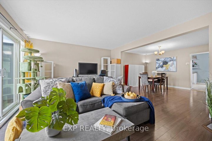 Photo 8 at D - 284 Dalehurst Drive, Nepean (Tanglewood), Ottawa